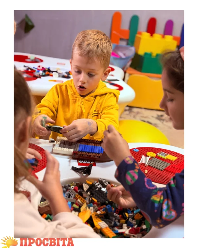 Світ, де оживає дитяча уява: наша LEGO-кімната! 🧱✨🏗️ Подивіться на це захоплення…